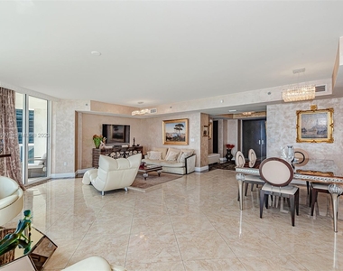 17201 Collins Ave - Photo Thumbnail 11