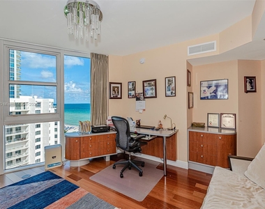 17201 Collins Ave - Photo Thumbnail 29