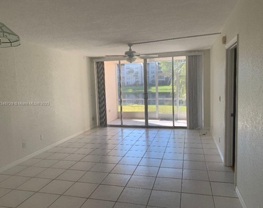 9330 Lagoon Pl - Photo Thumbnail 1