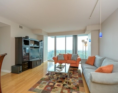 3338 Peachtree Road Ne # 3302 - Photo Thumbnail 3