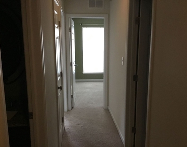 3030 Meridian Commons-unit A - Photo Thumbnail 17