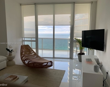 15811 Collins Ave Apt 2107 - Photo Thumbnail 2