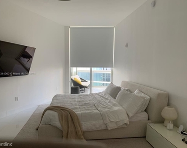 15811 Collins Ave Apt 2107 - Photo Thumbnail 7