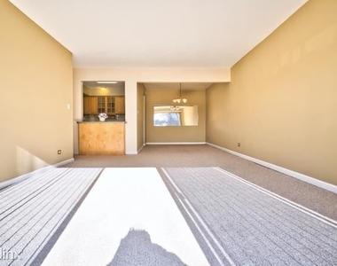 5200 Carriageway Dr - Photo Thumbnail 14