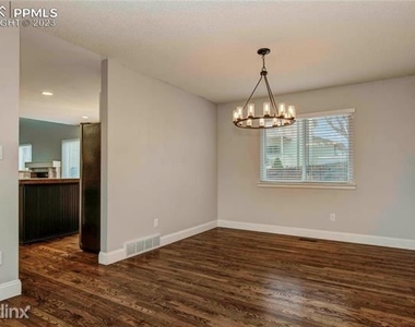 4560 R Hagerwood Street - Photo Thumbnail 8