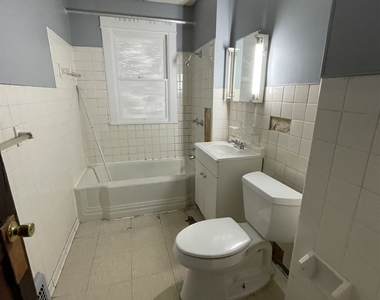 68 Murray St Apt 1 - Photo Thumbnail 3