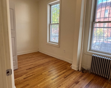1564 Pacific Street - Photo Thumbnail 8