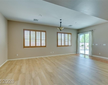 7631 Siesta Grande Avenue - Photo Thumbnail 17