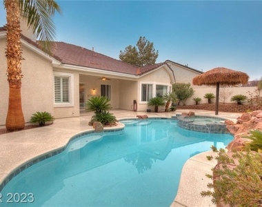 10812 Oak Shadow Avenue - Photo Thumbnail 2