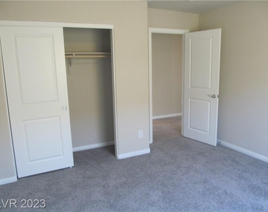 8324 South Miller Lane - Photo Thumbnail 35