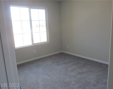 8324 South Miller Lane - Photo Thumbnail 30