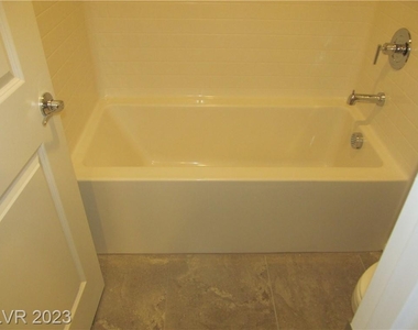 8324 South Miller Lane - Photo Thumbnail 29