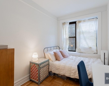 199 Bleecker Street - Photo Thumbnail 4