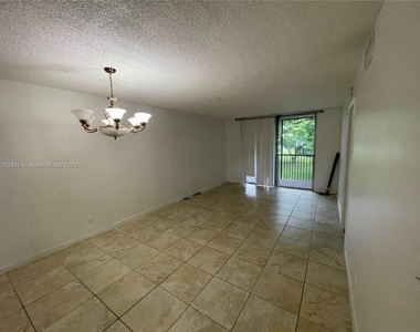 8750 N Sherman Cir - Photo Thumbnail 7