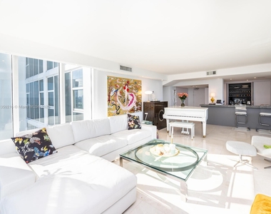 10275 Collins Ave - Photo Thumbnail 22