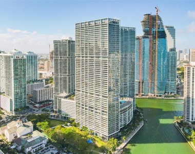 495 Brickell Ave - Photo Thumbnail 0