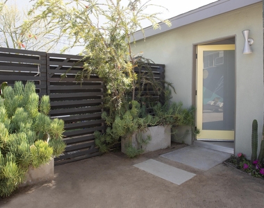 3358 Glendale Boulevard - Photo Thumbnail 10