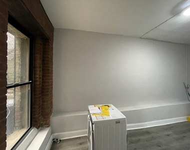 2172 Amsterdam Avenue - Photo Thumbnail 1