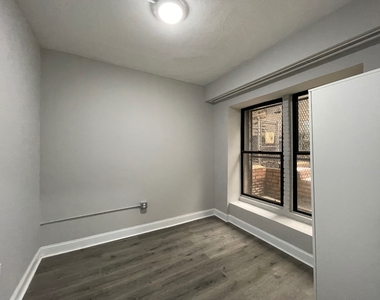 2172 Amsterdam Avenue - Photo Thumbnail 4