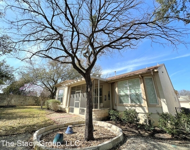 101 Nolan Drive - Photo Thumbnail 5