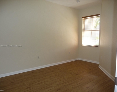 2642 Sw 82nd Ave # 102 - Photo Thumbnail 0