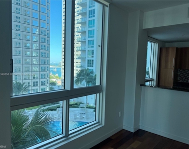 300 S Biscayne Blvd Apt 1601 - Photo Thumbnail 2