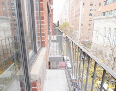 128 East 85th Street - Photo Thumbnail 6