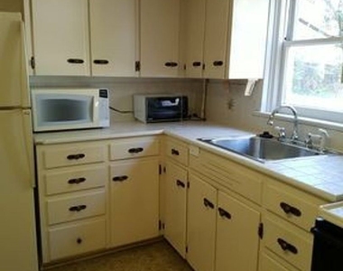 5475 Primrose Ln Unit B - Photo Thumbnail 1