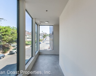 5585 Mildred Street - Photo Thumbnail 7