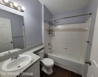 5904 Willow Ridge Dr., Apt. 202 - Photo Thumbnail 9