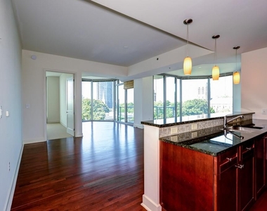 2795 Peachtree Road Ne - Photo Thumbnail 2