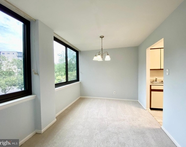 600 Roosevelt Blvd #312 - Photo Thumbnail 7