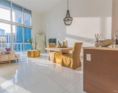 465 Brickell Ave - Photo Thumbnail 13