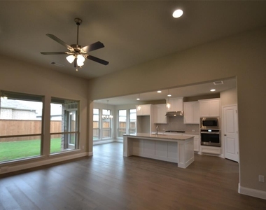 2201 Georgetown Boulevard - Photo Thumbnail 26