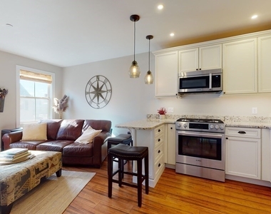 346 West 3rd Street Unit 13 - Photo Thumbnail 2