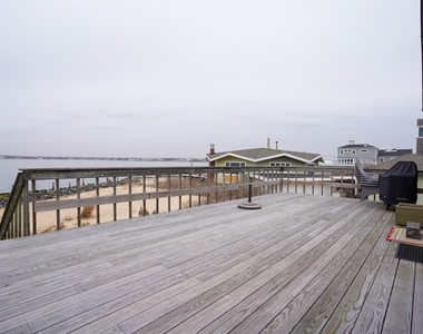 352 Dune Road - Photo Thumbnail 6