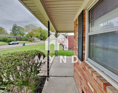 1776 Dorrie Ln - Photo Thumbnail 18