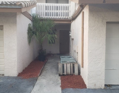 8595 Nw 35 Ct. Unit D - Photo Thumbnail 15