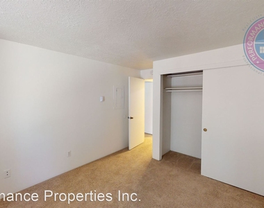 7120 - 7130 Sw Montauk Circle - Photo Thumbnail 13