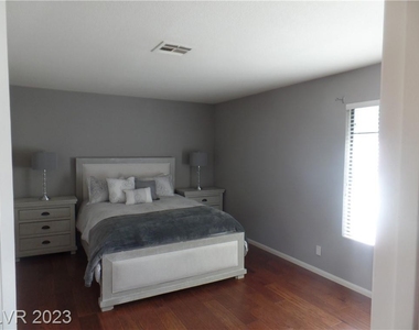 2635 South Durango Drive - Photo Thumbnail 42