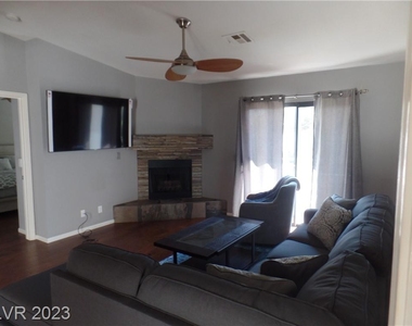 2635 South Durango Drive - Photo Thumbnail 37