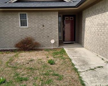 3213 Spotted Horse Drive - Photo Thumbnail 1