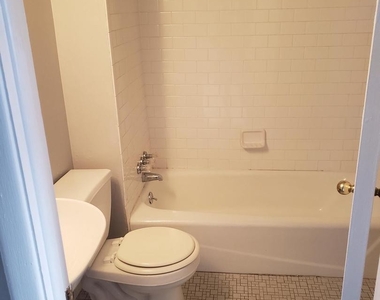 1227 Spruce St #3f - Photo Thumbnail 10