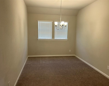 5530 Juniper Drive - Photo Thumbnail 10