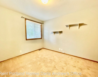 9085 Sw Trigger Court - Photo Thumbnail 22