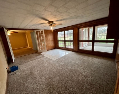 2404 Pitts Lane - Photo Thumbnail 18