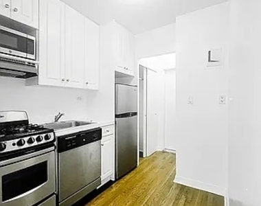 238 East 36th Street - Photo Thumbnail 2