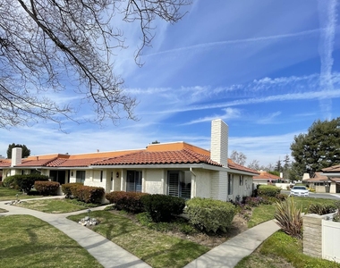 2230 Portola Lane - Photo Thumbnail 4