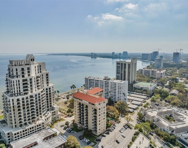 2109 Bayshore Boulevard - Photo Thumbnail 36