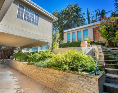 3946 Ventura Canyon Ave - Photo Thumbnail 41